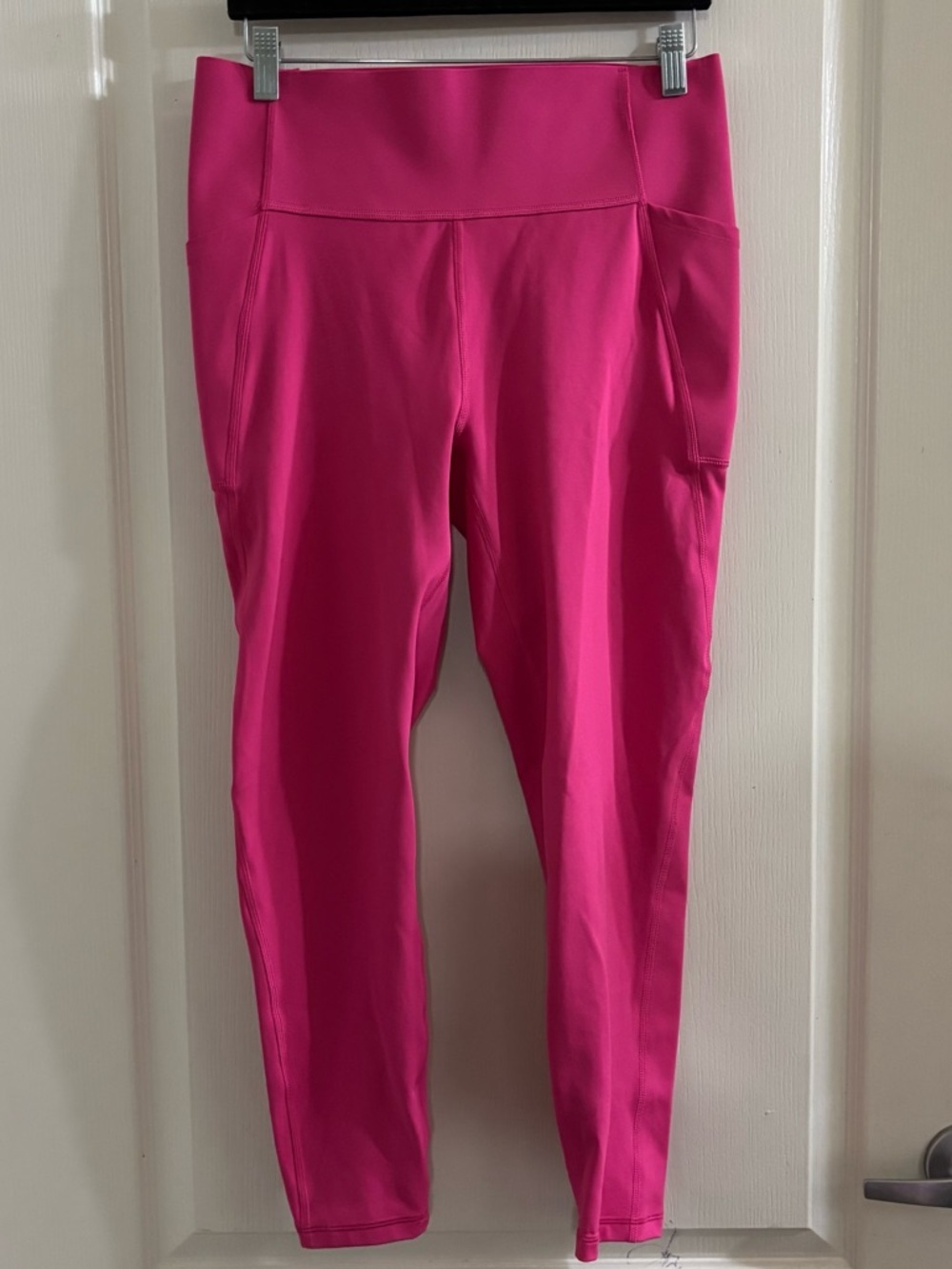 GAP Bright Pink High-Waist Performance Leggings